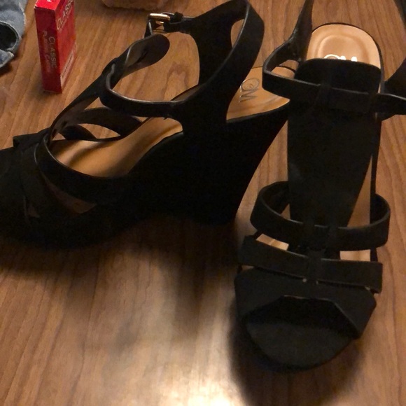 Black Wedge Heels - Picture 3 of 4